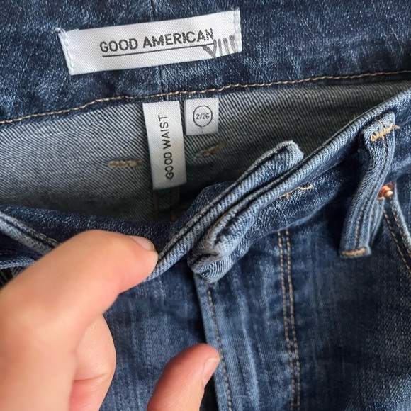 GOOD AMERICAN Good Waist high rise chewed hems Skinny Jean size 26 - Picture 4 of 9